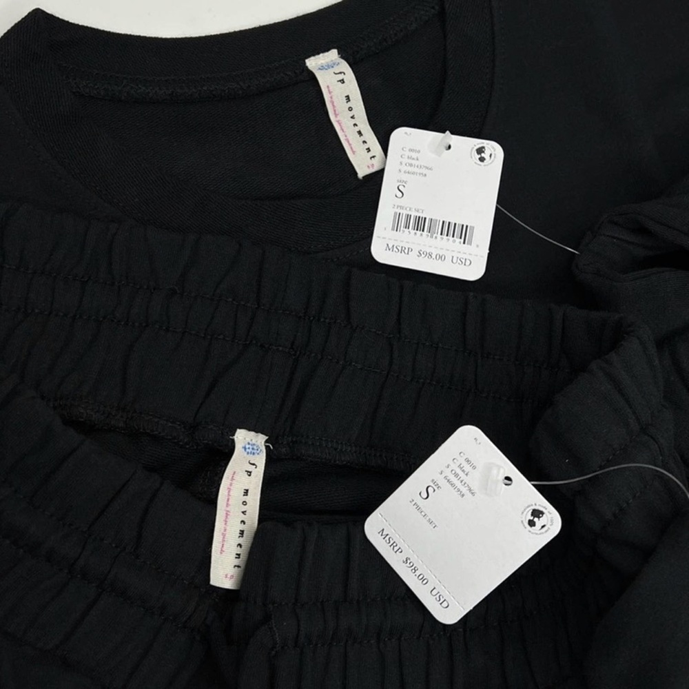 Free People Movement Set - Two-piece NWT - Picture 9 of 16